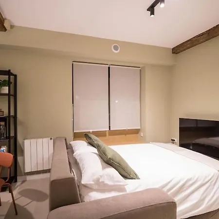 Dockside Haven Olabeaga דירה